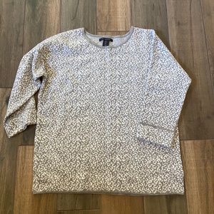 EUC Gray Leopard print TAHARI sweater!!